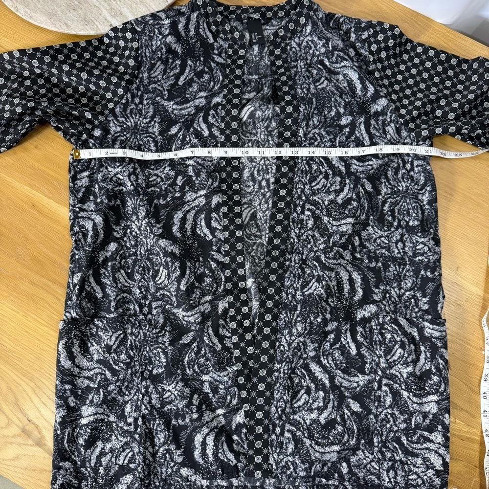 3/$20 H&M Top Black & White Floral Duster Kimono Cardigan 3/4 sleeve - Picture 4 of 11